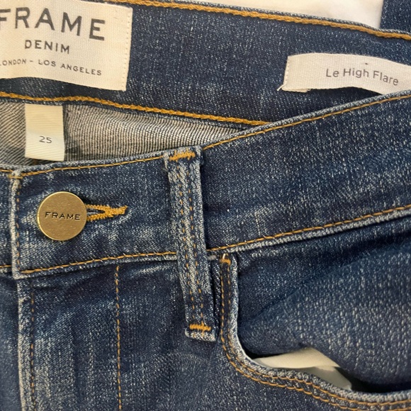 Frame Le Heigh Flare jeans in Colby wash - Picture 5 of 6